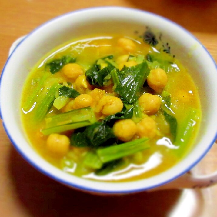 ひよこ豆と青梗菜のカレースープ